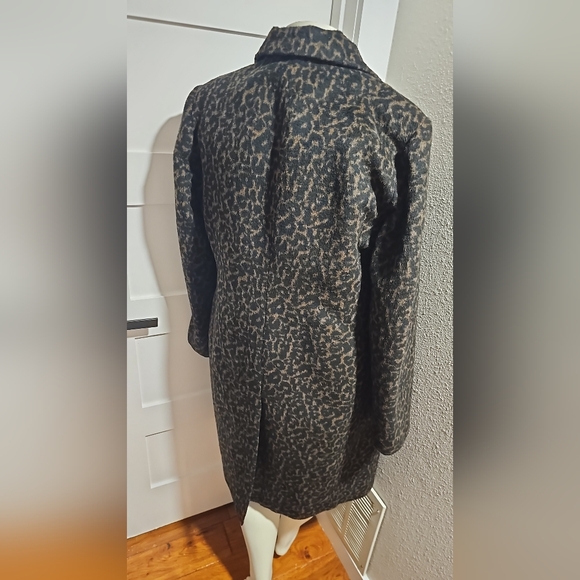 Tahari Leopard Print Walking Coat Black and Brown - Picture 3 of 3
